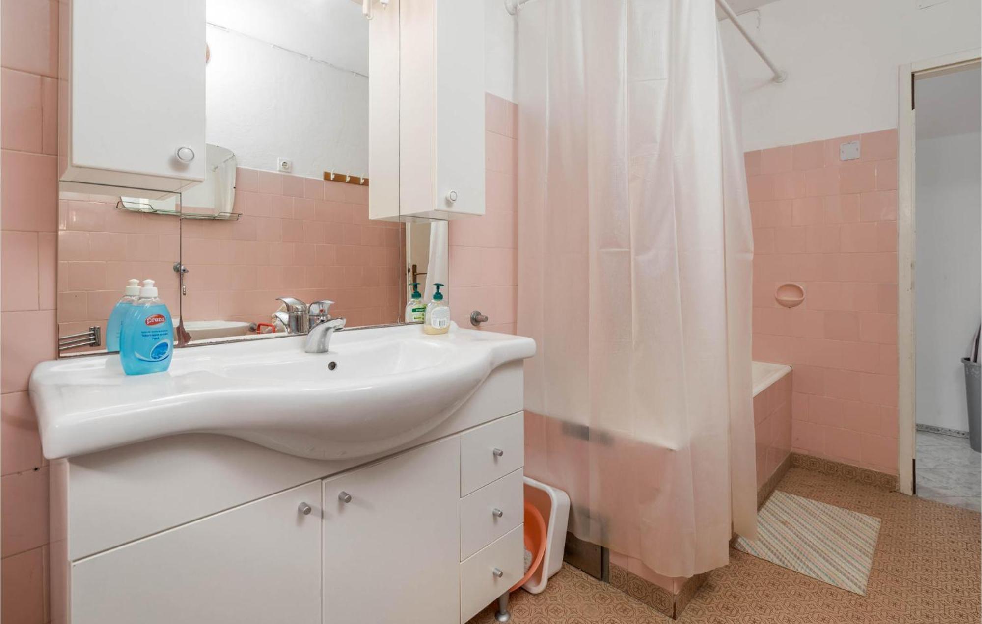 Nice Apartment In Bosana-Pag With Wifi Simuni Ngoại thất bức ảnh